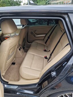 Predám BMW 320d Touring (E91) M-packet - 8