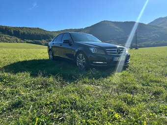 Mercedes Benz 300 CDI 4 Matic - 8