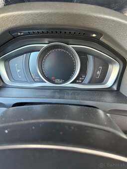 Volvo V60 D2 2.0D, 2018, manuál, 142 000 km, servis - 8