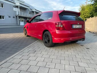 Honda Civic 7g 1.6 81kW - 8