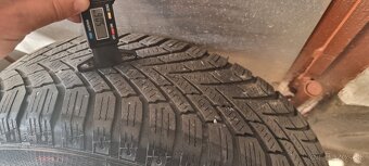 Predam zimné pneumatiky na diskoch 5x112 r15 et47/ 195/65r15 - 8