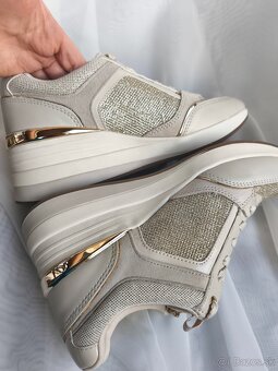 Dámske tenisky zn. Tamaris - 8