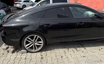 AUDI A7 - 8