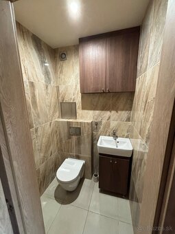 2 izbový zariadený byt v centre mesta - 8