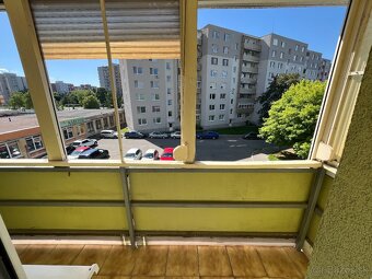 Predaj garsónka Levice, 20m2 + balkón, v centre mesta - 8