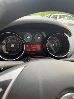 Fiat Punto Young 1.4 57kw - 8