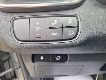KIA SORENTO 2.2 CRDi GT- LINE A/T 147kW - 8