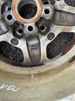 Kolesa 195/70 R15 C a elektrony 5x112 - 8