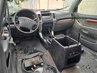 Toyota Land Cruiser - 8