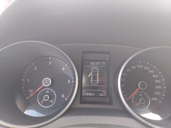 Predám VW Golf 6 combi Highline - 8