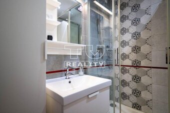 4 izbový zrekonštruovaný byt 83 m2 s loggiou a s... - 8