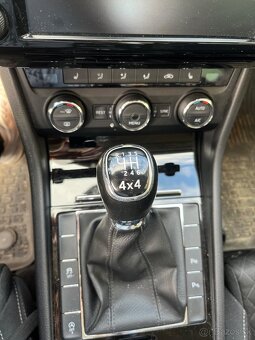 ŠKODA SUPERB 2.0 TDI 4x4 - 8