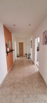 Rodinný dom v Novej Bošáci - 8