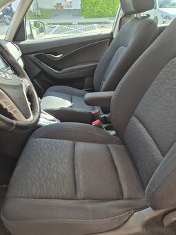 Hyundai ix20 1.6I CVVT COMFORT - 8