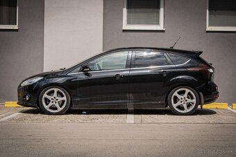 Ford Focus 1.6 182k EcoBoost SCTi Titanium - 8