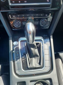 Volkswagen Passat 1,8TSI, 50.200 km, DSG, 1. majiteľ - 8