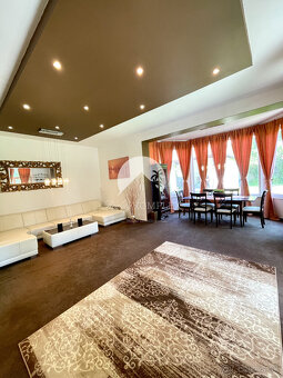 LEN U NÁS Reality KOMPLEX s.r.o. Vám ponúka 6-izbový r - 8