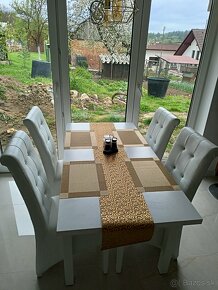 Jedálenský stôl a stoličky - 8