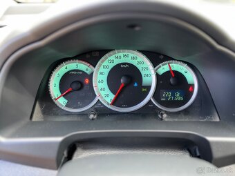 Toyota corola verso 2.2 d4cat - 8