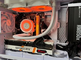 Ryzen 7 9800X3D\32GB\RTX 3080\SSD\850W Zdroj - 8