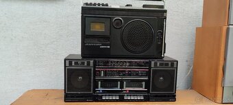 Radiomagnetofon Sharp - 8