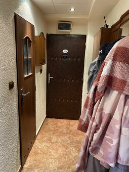 Predám 3 izbový byt vo Vydrníku - 8