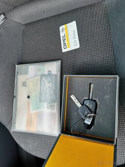 Opel zafira 1.7 cdti 7 miestne rok 2012 - 8