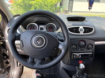 Renault Clio III - 8
