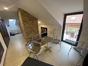Na predaj GYM + piváreň + obchodné priestpory Komárno - 8