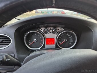 Predám Ford Focus  Kombi r.v.2009 - 8