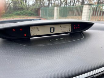 Citroën c4 1.6 benzín 88kw - 8
