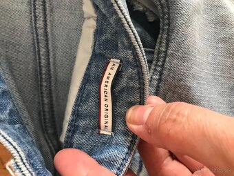 TOMMY HILFIGER originál jeansove/capri nohavice L/XL - 8