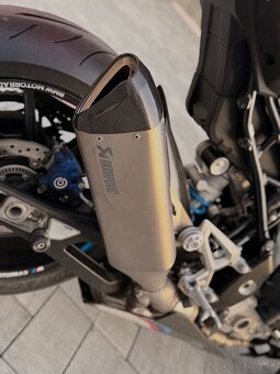 BMW M1000R - 8