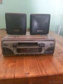 Autorádio Sony a Sencor, dvd s monitorom v opierke - 8