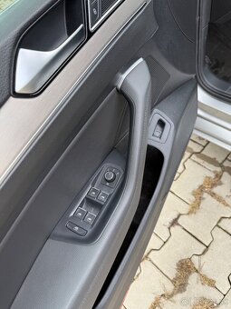 Predám Volkswagen Passat 2.0 TDI DSG automat - 8