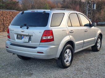 KIA SORENTO 2,5CRDi  4x4  MANUAL - 8