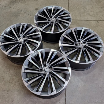 Hliníkové disky 5x112 R19 8J ET44 - 8