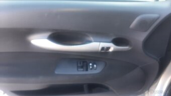 Toyota Auris 1,33 Vvt-i ,  r.v.2009 - 8