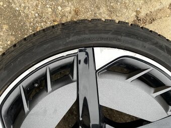 Kolesa Cupra Born 215/45 R20 - 8