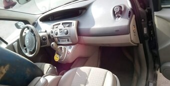 Renault Megane Scenic II 1,5Dci - 8