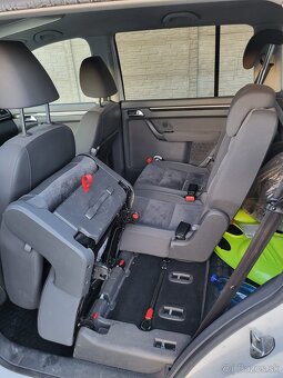 VW Touran 2.0tdi - 8