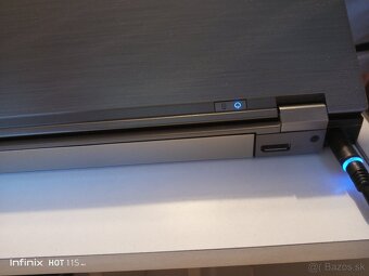 DELL Latitude E6410 + originál DELL adaptér - 8