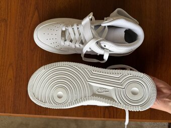 Nike AIR FORCE 1 07 MID - 8
