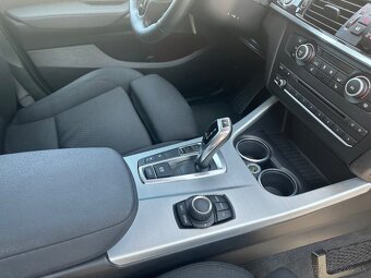 BMW X3 2.0 d - 8