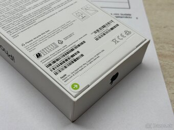 iPhone 15 128GB Black (nový, zabalený) - 8