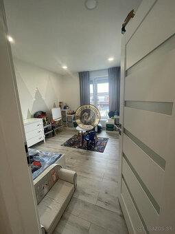 Predaj - 3 izbový byt v obci Vrakúň - 8
