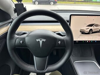 Tesla Model Y Dual Motor LongRange 75kWh 514 k pohon 4x4 - 8