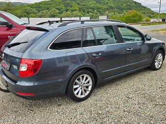 ŠKODA SUPERB 2.0TDI FACELIFT COMBI PANORAMA - 8
