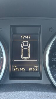 VW Golf VI 2.0 TDI - 8