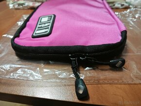 Taška/brašna na kable, nabíječky tablet nová rúžová/čierna - 8